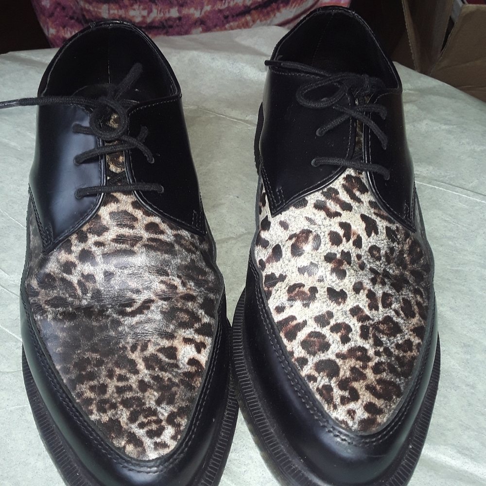 Unisex DrMarten's Leather Shoes, NWT!!